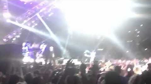 Example - Changed the way you Kissed me Live (Birmingham LG Arena 1/5/12)