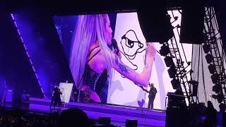 Halsey - Be Kind Live (Toronto Love + Power Tour 2022) + drawing live on stage