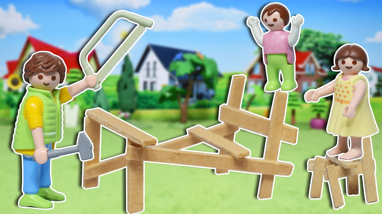 بابا عمل سرير لسمسم - عائلة ساندي - قصص اطفال