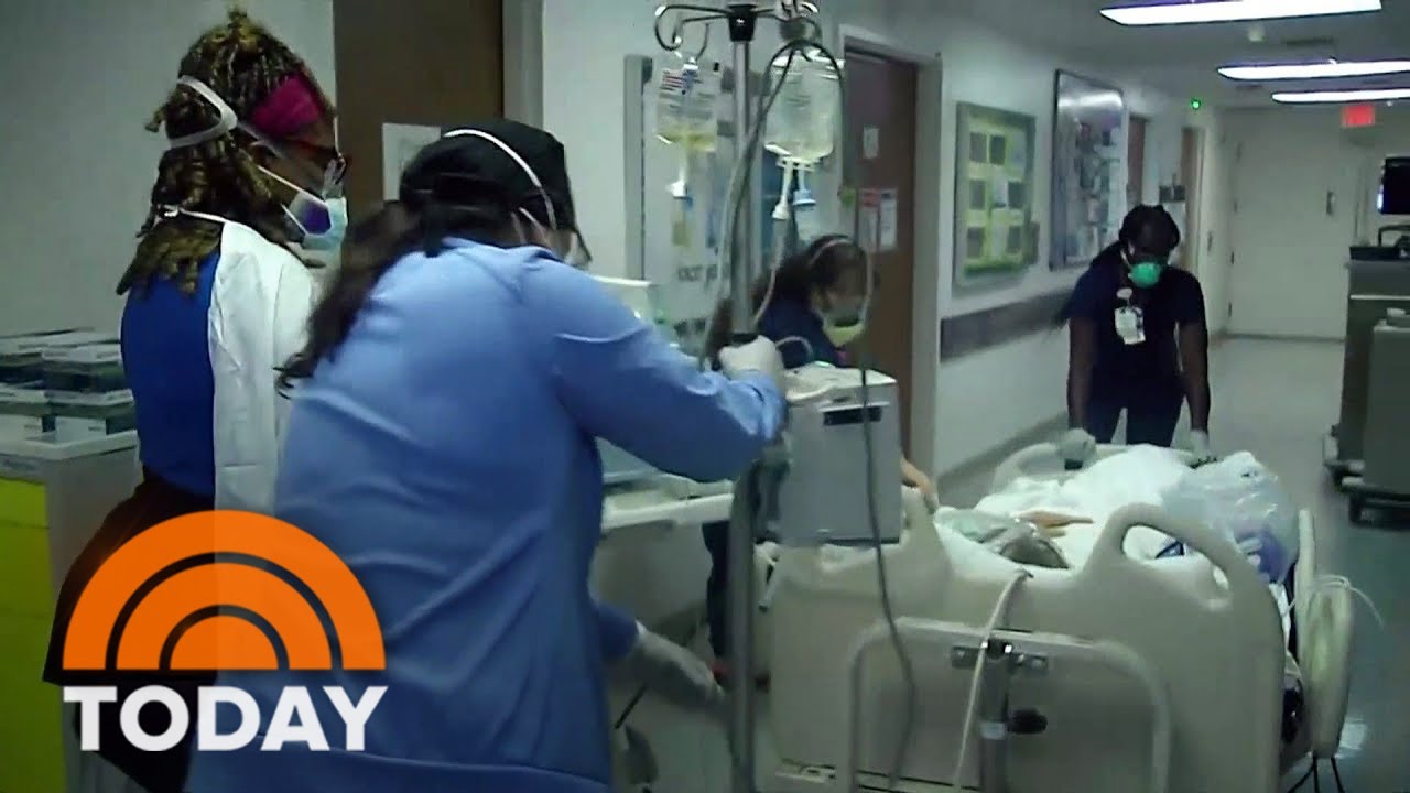 COVID-19 Deaths Double In Past 2 Weeks, Averaging 900 A Day