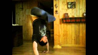 B-boy Baun: Invert Practice