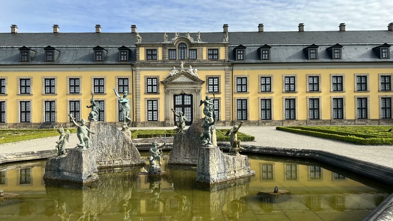 HERRENHÄUSER GÄRTEN  APRIL 2022 4k