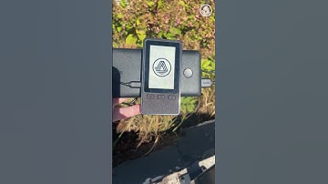 2.7" Reflective LCD w/ Front Light