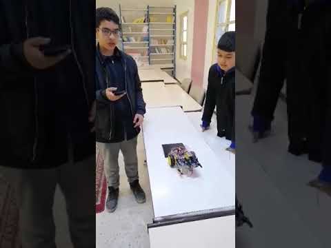 سيارة مع حساس الاشعة تحت الحمراء