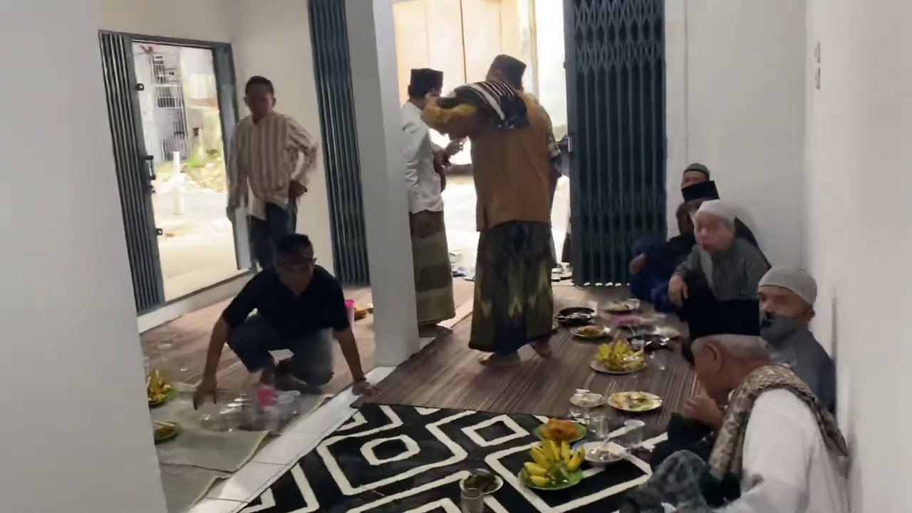 acara syukuran rumah dan kontrakan Sule - YouTube