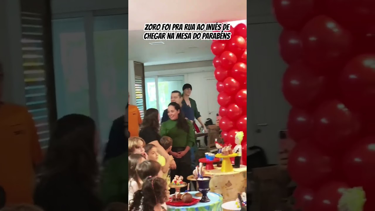 Luffy, Zoro e Nami em aniversário infantil, Zoro se perdeu • cosplays de One Piece