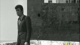 Little Tony canta: Non mi rimane che chiederti perdono Scena tratta...