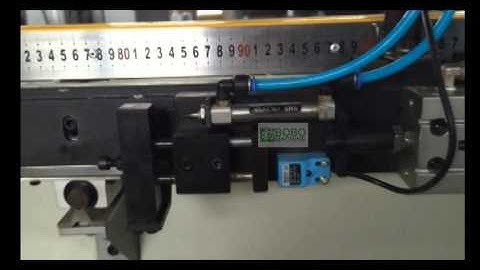 Automatic control cable outer casing cutting machine