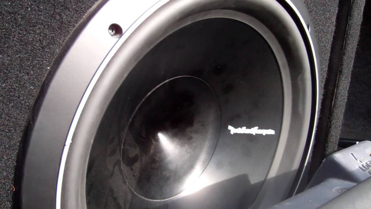 1 Rockford Fosgate 15\
