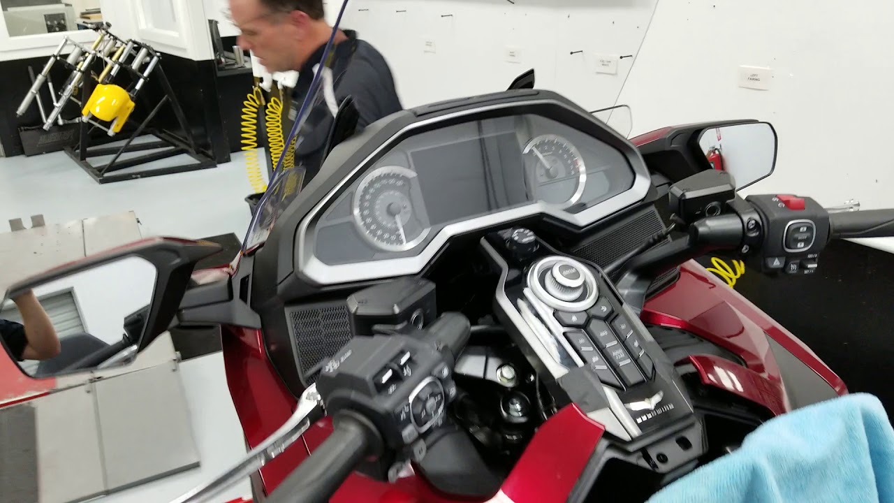 Полная модернизация рулевого управления, часть 2, Honda Gold Wing 2018 года