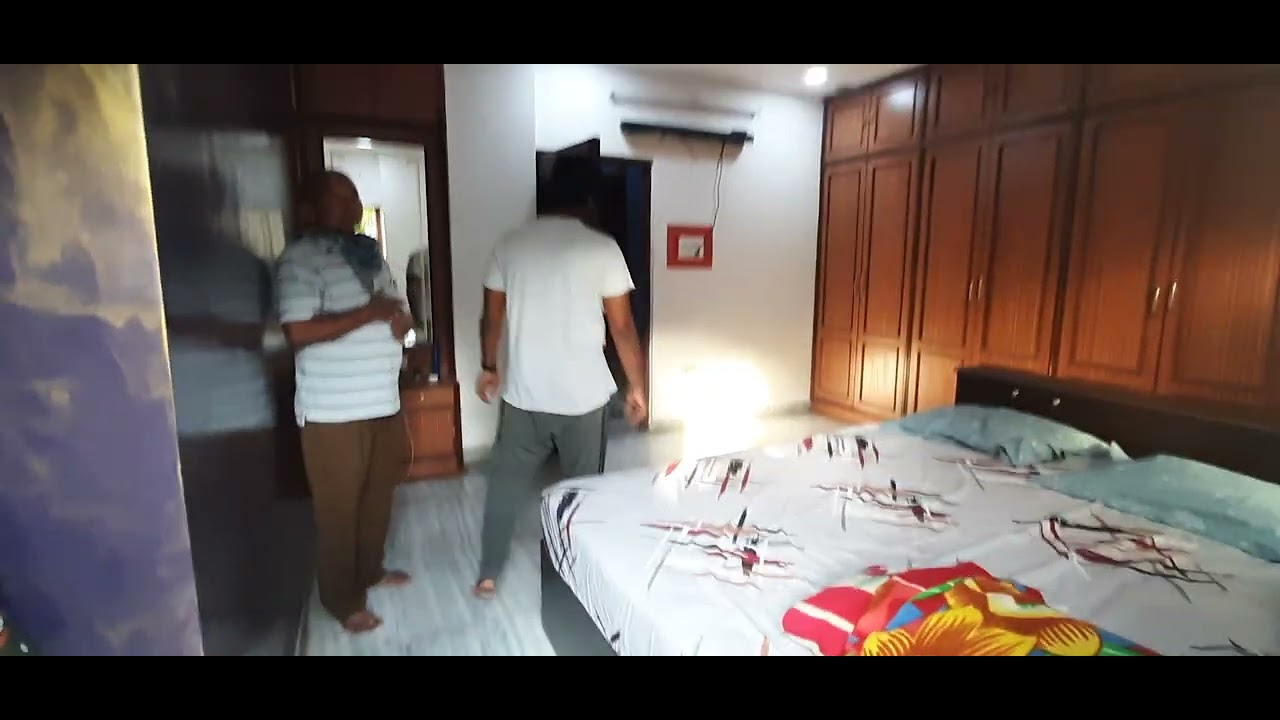 WEST/NORTH CORNER DUPLEX WITH RENTAL PORTION HOUSE FOR SALE 4.35 CR