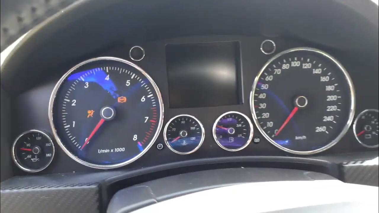 VW Touareg faulty instrument cluster /after water flooded/ no