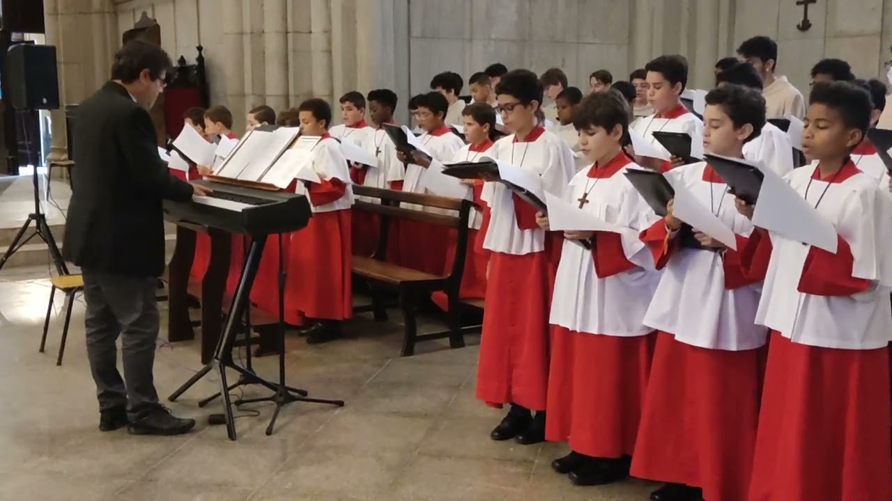 Vou sair pelos prados buscando | Frei Fabretti