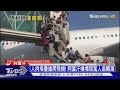 人肉堆疊搶爬飛機! 阿富汗機場現驚人逃難潮｜十點不一樣20210816