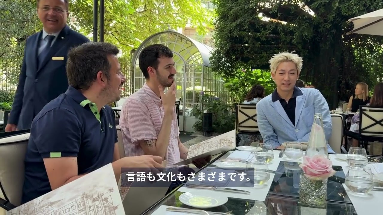 ディーン・フジオカ氏初の翻訳絵本『ありさんシェフの　しょうたいじょう』　イタリア・ミラノにて原作者と対談　～絵本の話編～