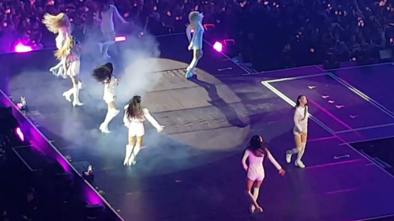 Blackpink - Whistle - In your Area Concert in Manila 2019