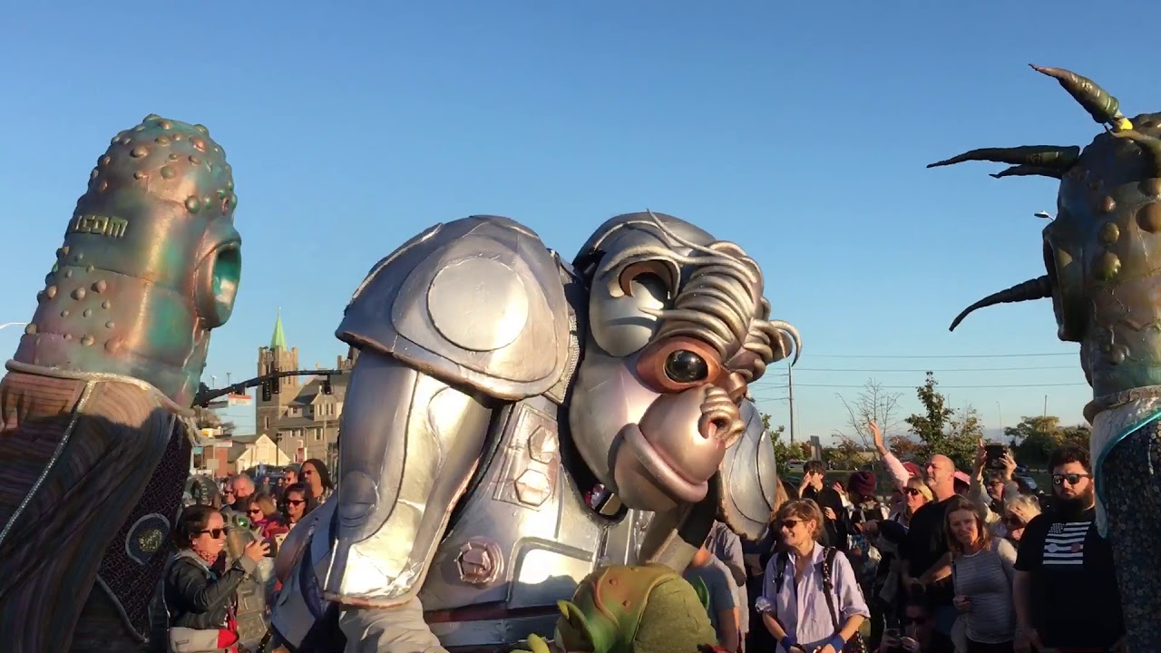 School of Honk plays “Respect” at PRONK! 10.14.19 - YouTube