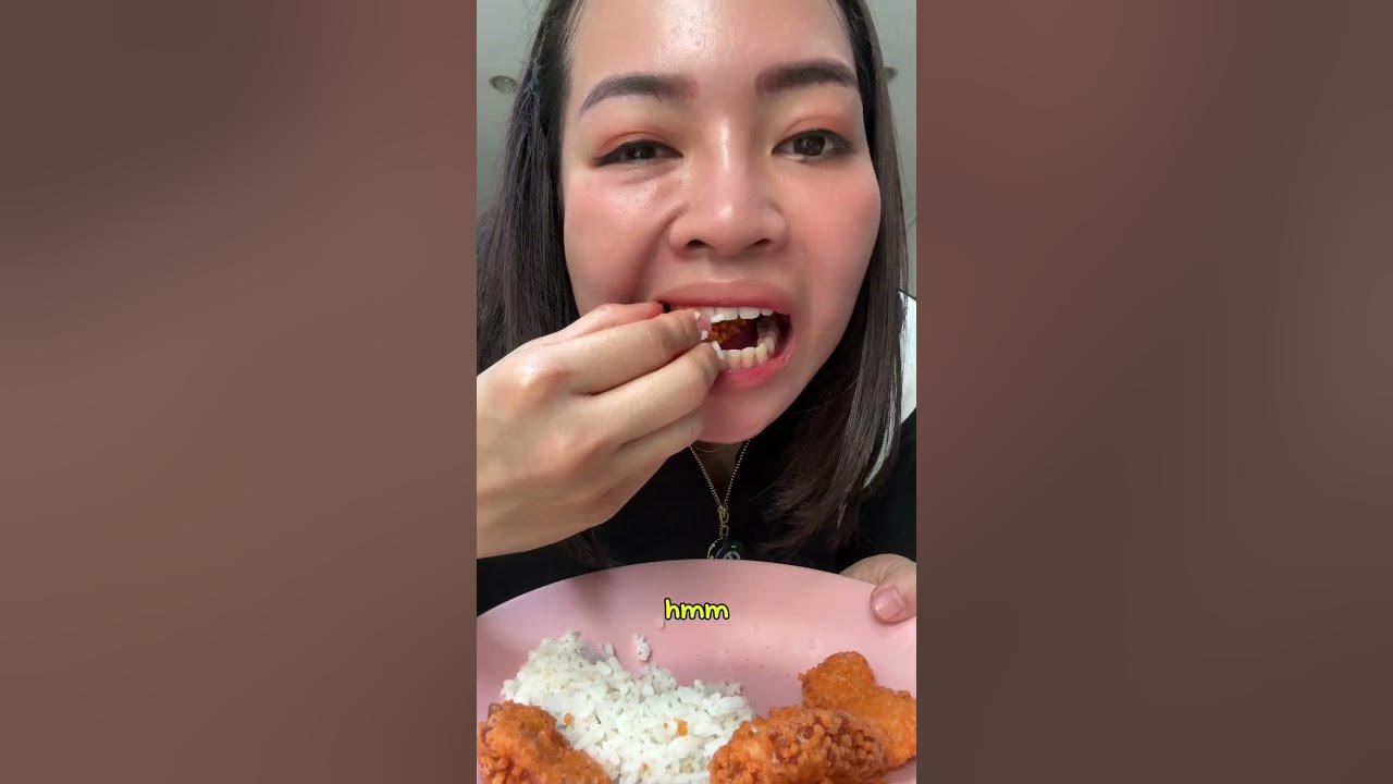 Siapa yang bekal makanannyaa nasi sama nugget??