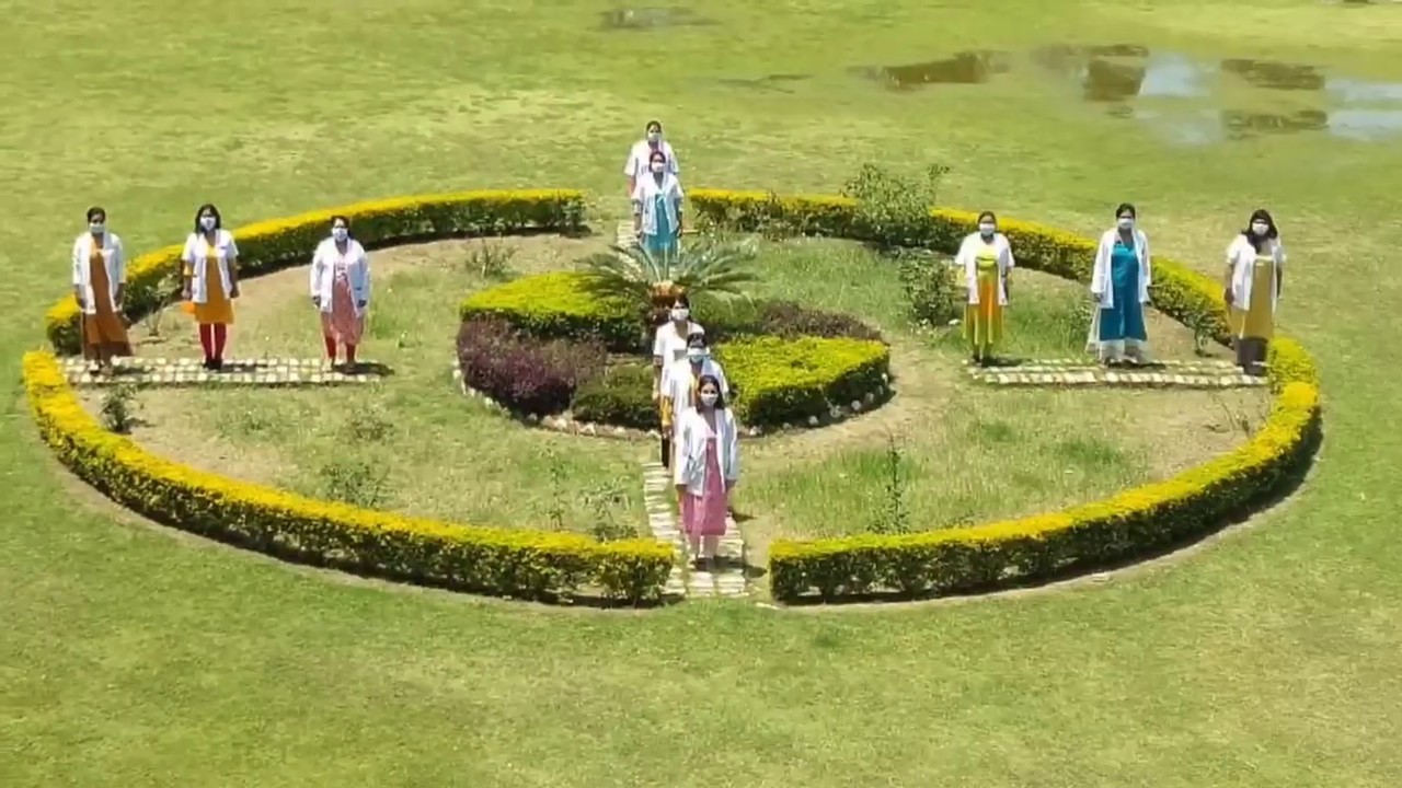 RMCH Bareilly doctors pay tribute to Corona warriors - YouTube