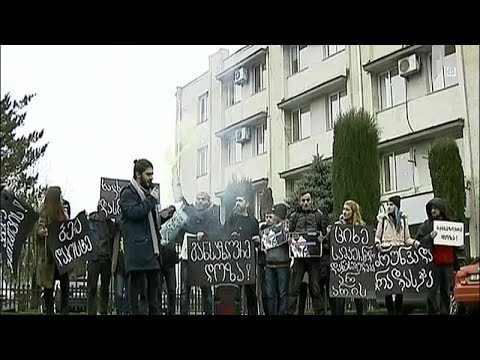 „ყველა ერთისთვის“ - „თეთრი ხმაურის მოძრაობის“ აქცია რუსთაველზე