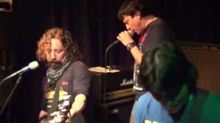 Machuca - Lado asesino + Mas suave (Bar Santa Filomena, Julio 2013)