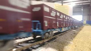 HO Train Spotting: EF510-500 and Freight