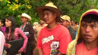 Pavimentación del camino Barrio del Río en Tequesquipan, Temascaltepec