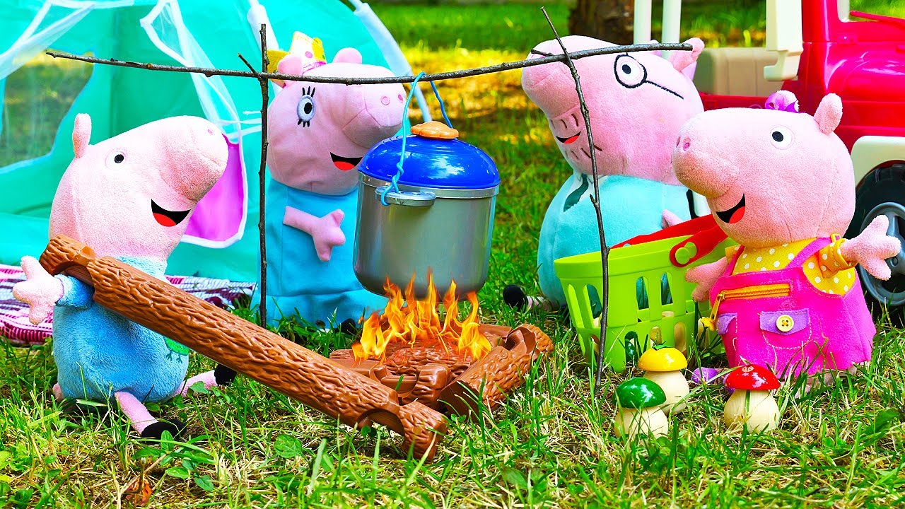 Los juguetes de peluche de Peppa Pig van al bosque! Vídeos para