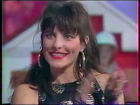Lio   1986 12 16   Fallait Pas Commencer + guest @ Donne Moi La Main