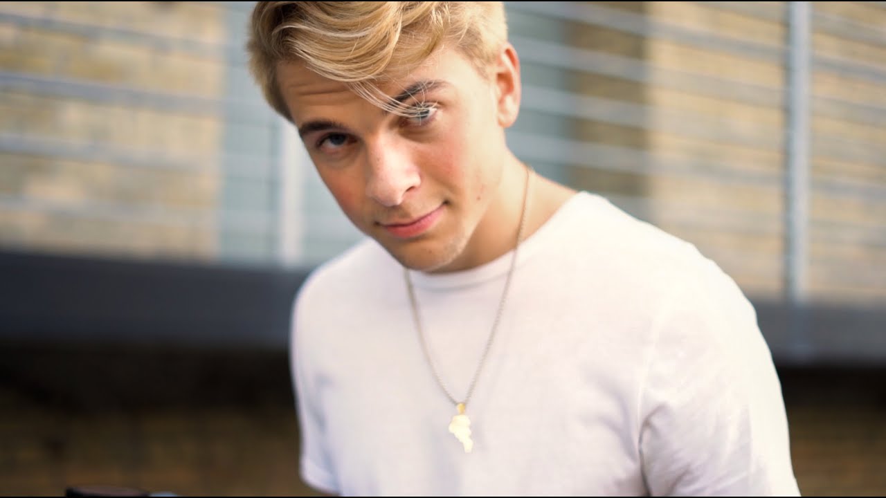 3leaf - Oasis (Official Video)