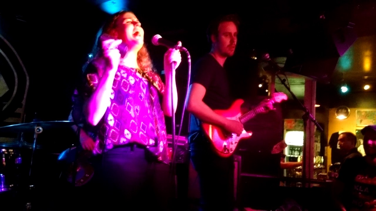 Ida Bang & The Blue Tears feat. lindyhoppers (Mojo Blues Bar Copenhagen)