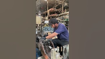 Con lăn ép cốc bi nhựa