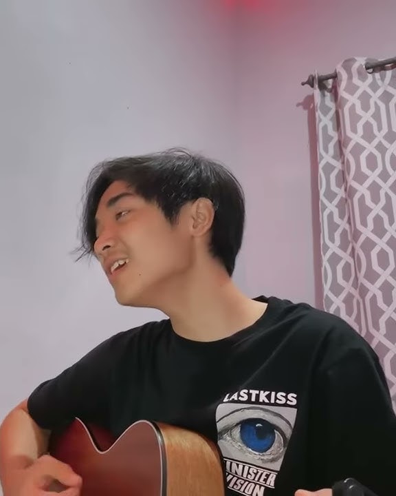 Story wa gitar cover Isqia Hijri || Tak Seindah Cinta Yang Semestinya