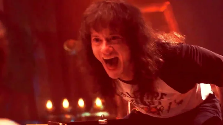 Little details about Eddie that make me go FERAL (...