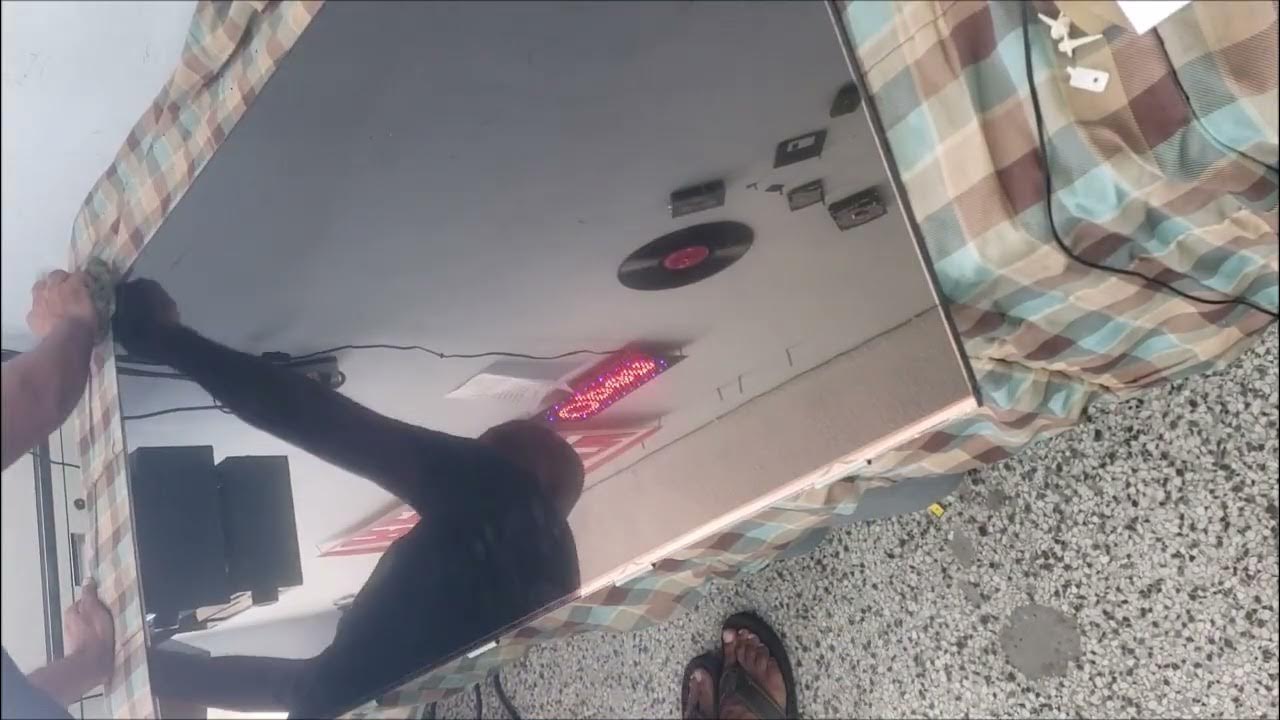 TV hisense 55R6G turns on logo looping & screen dim YouTube