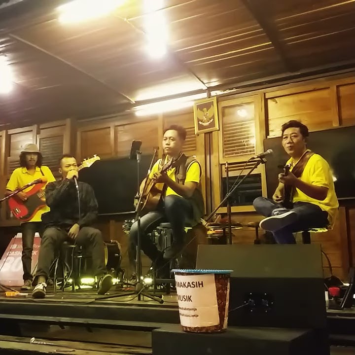 mengapa kau tak pernah jujur cover pance poendang