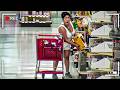 When Shoplifters Panic After Realizing They're Caught on Camera