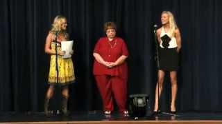 Carrie Underwood's Suprise For A Hometowm High School