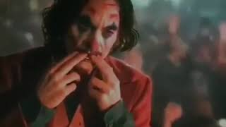 Senyumin aja skuyy living 👌