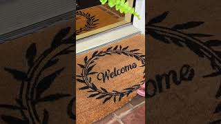 Fresh Coat of Paint on a Cheep Door
Fresh Coat of Paint on a Cheep Door
Design Plans: https://jonpeters.com/design-plans/
Instagram: https://www.instagram.com/jonpeters_
Facebook: https://www.facebook.com/pages/Art-Home-by-Jon-Peters/312021729836
Website: http://jonpeters.com/
Support This Channel On PATREON: https://www.patreon.com/jonpeters
Makers Mob Woodworking School: https://www.joinmakersmob.com/jon-peters/
Subscribe to my other YouTube Channels:
Jon Peters Shop Talk: https://www.youtube.com/c/JonPetersArtChannel
Make It In Vermont: https://www.youtube.com/channel/UCRla1KkfYs9TSaz5B7doK-Q
Two River TV: https://www.youtube.com/channel/UCxW4iVALiHXASzPII1UIvrA
Apparel: Mountain Khakis
http://www.mountainkhakis.com/
Rugged. Authentic. Reliable. Timeless.
#DIY, #woodworking,#homeimprovement Fresh Coat of Paint on a Cheep Door