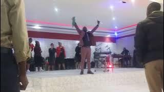 Brother Mthobisi worshipping 🔥🔥🔥