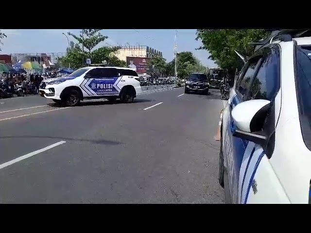 Hampir Saja ❗begini ternyata suara sirine mobil patwal polisi terbaru 2023 ✓ POLISI BERAKSI class=