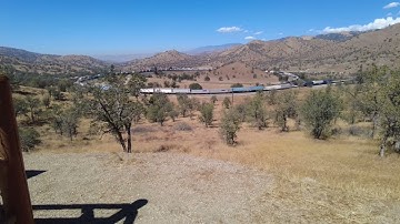 Tehachapi Loop Distant BNSF 7581 7098 5515 5329   24 Sep 2022