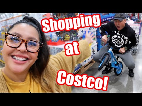 SHOPPING AT COSTCO: VLOGMAS 6