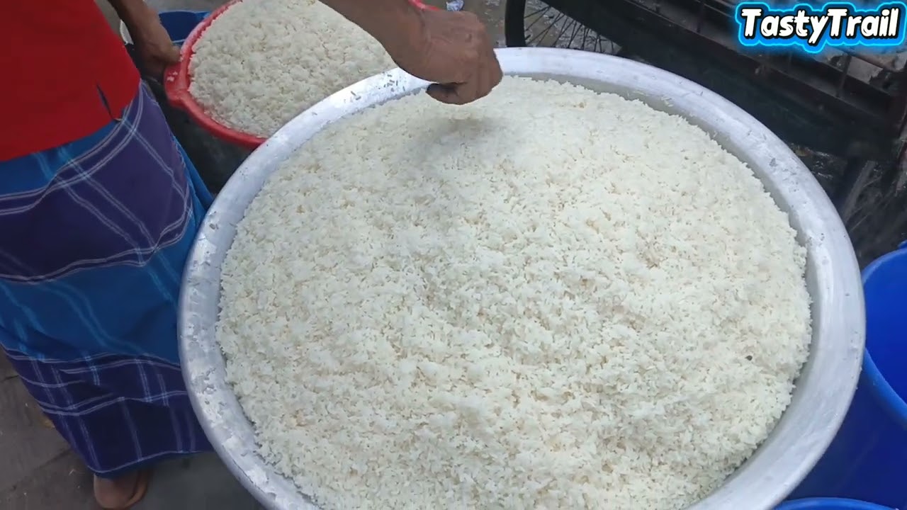 মিজান ভাইয়ের ভাতের হোটেলে শুক্রবার বেশি চাপ পরে।