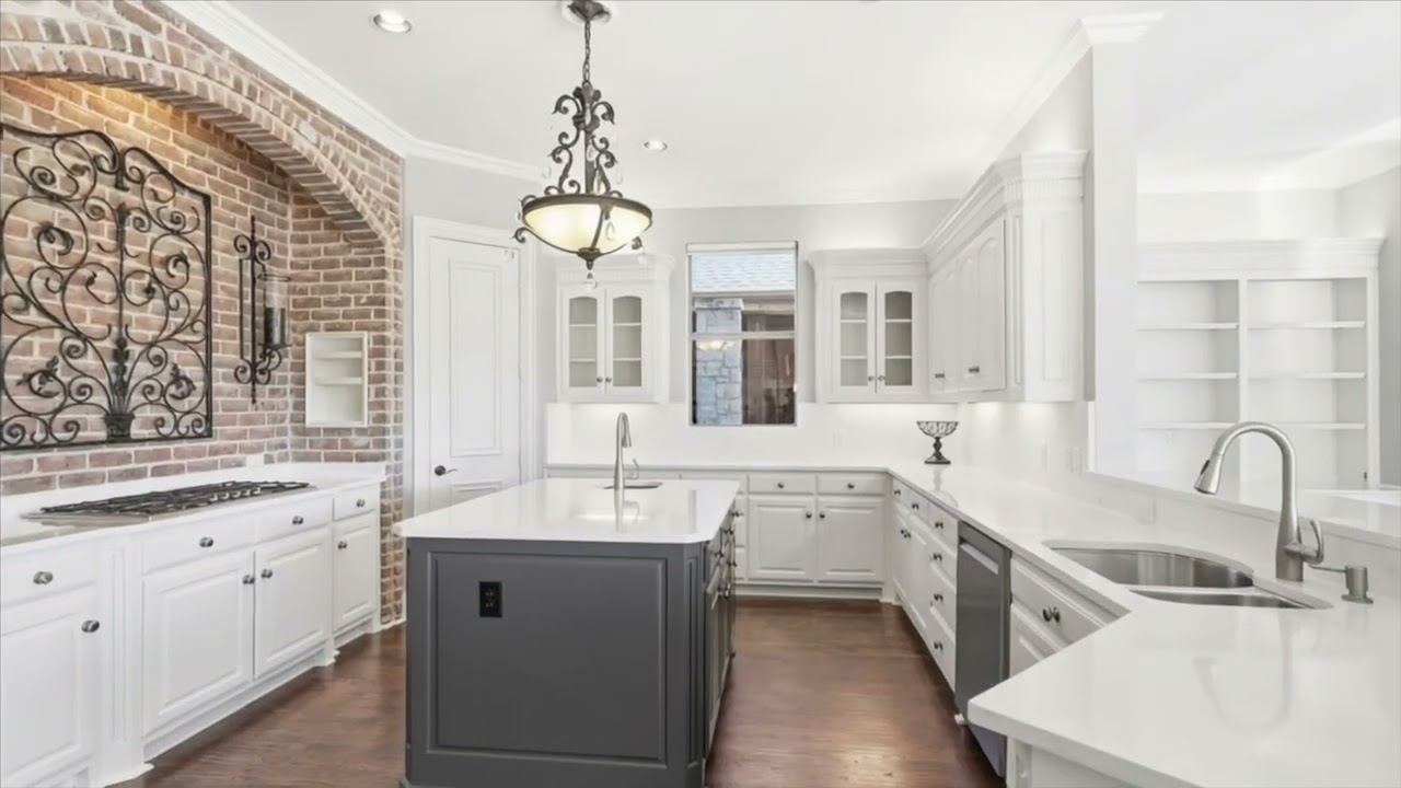 Gated, Luxury Lakefront in Frisco, Texas