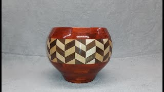 Wood Turning With A Feature Ring