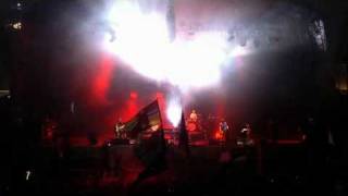 Bloc Party - Two More Years LIVE @ Glastonbury 2009 [HQ]