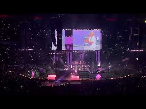 Aymos performing 'Emcimbini' live at #ScorpionKingsLive. 🔥