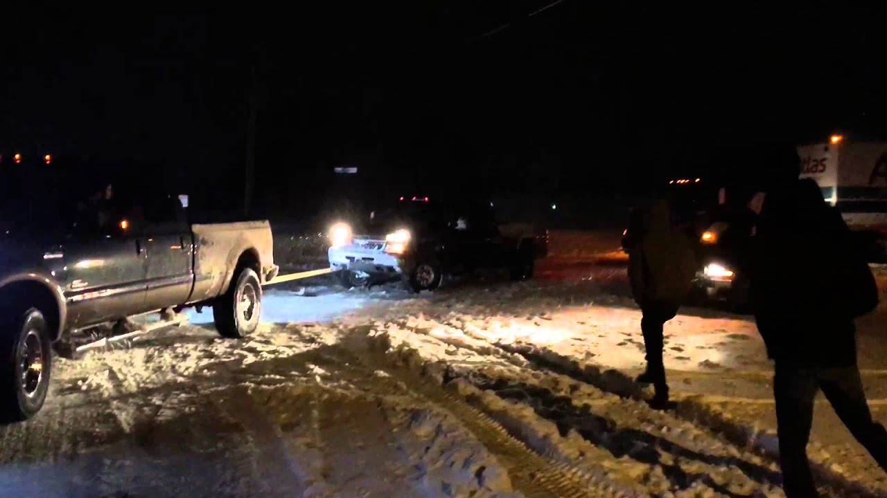 Duramax and Powerstroke pull out Semi! - YouTube